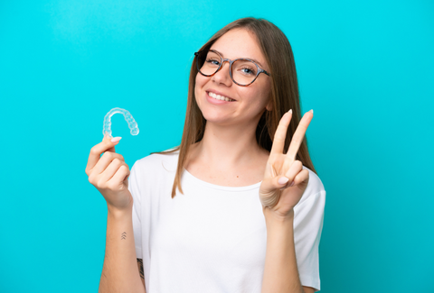 Smile Makeover with Aligner Teeth: Here’s How It Works